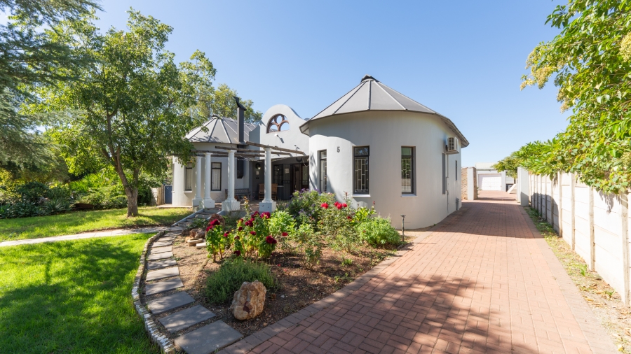 5 Bedroom Property for Sale in Robertson Western Cape